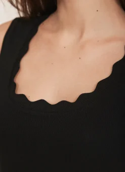 Discount Scallop Trim Vest Top T-Shirts|T-Shirts