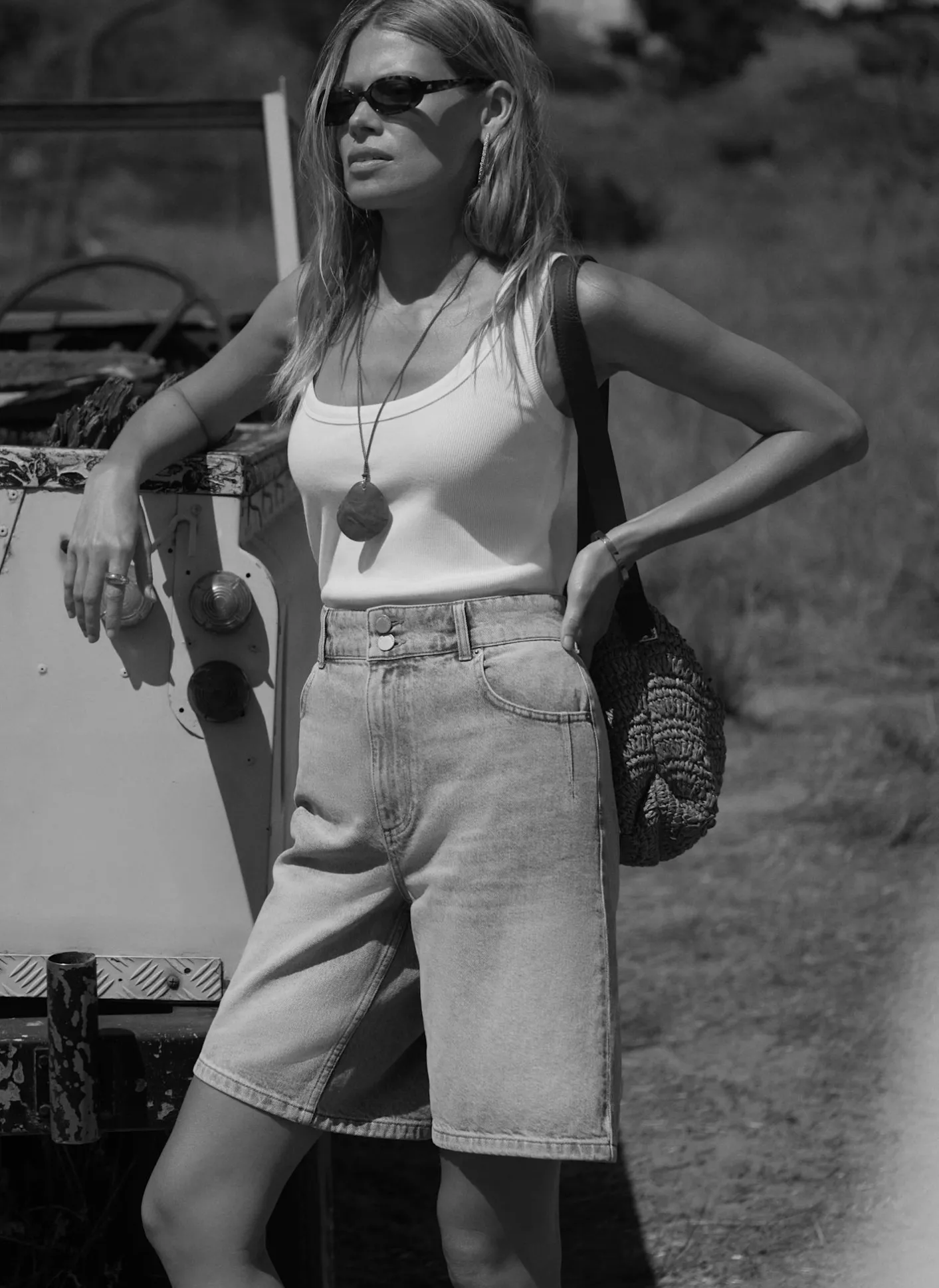 Hot Denim Mid Length Shorts Shorts|Trousers