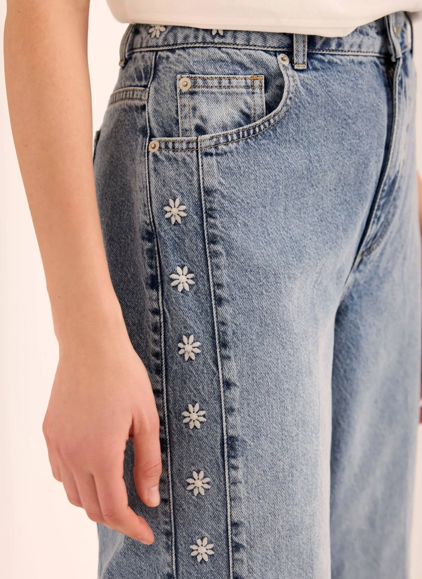 Clearance Mid Indigo Floral Embroidered Tapered Jeans Jeans|Straight Jeans