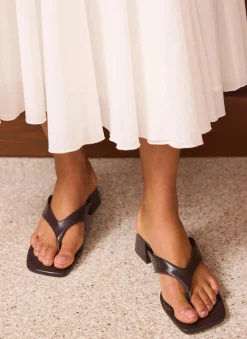 Outlet Millie Leather Block Flip Flop Heels Heels|Heels