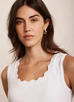 New White Scallop Trim Vest Top T-Shirts|T-Shirts